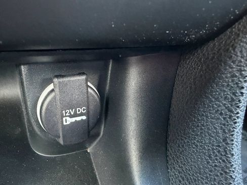 Used 2019 Dodge Charger SXT AWD/4WD image 28