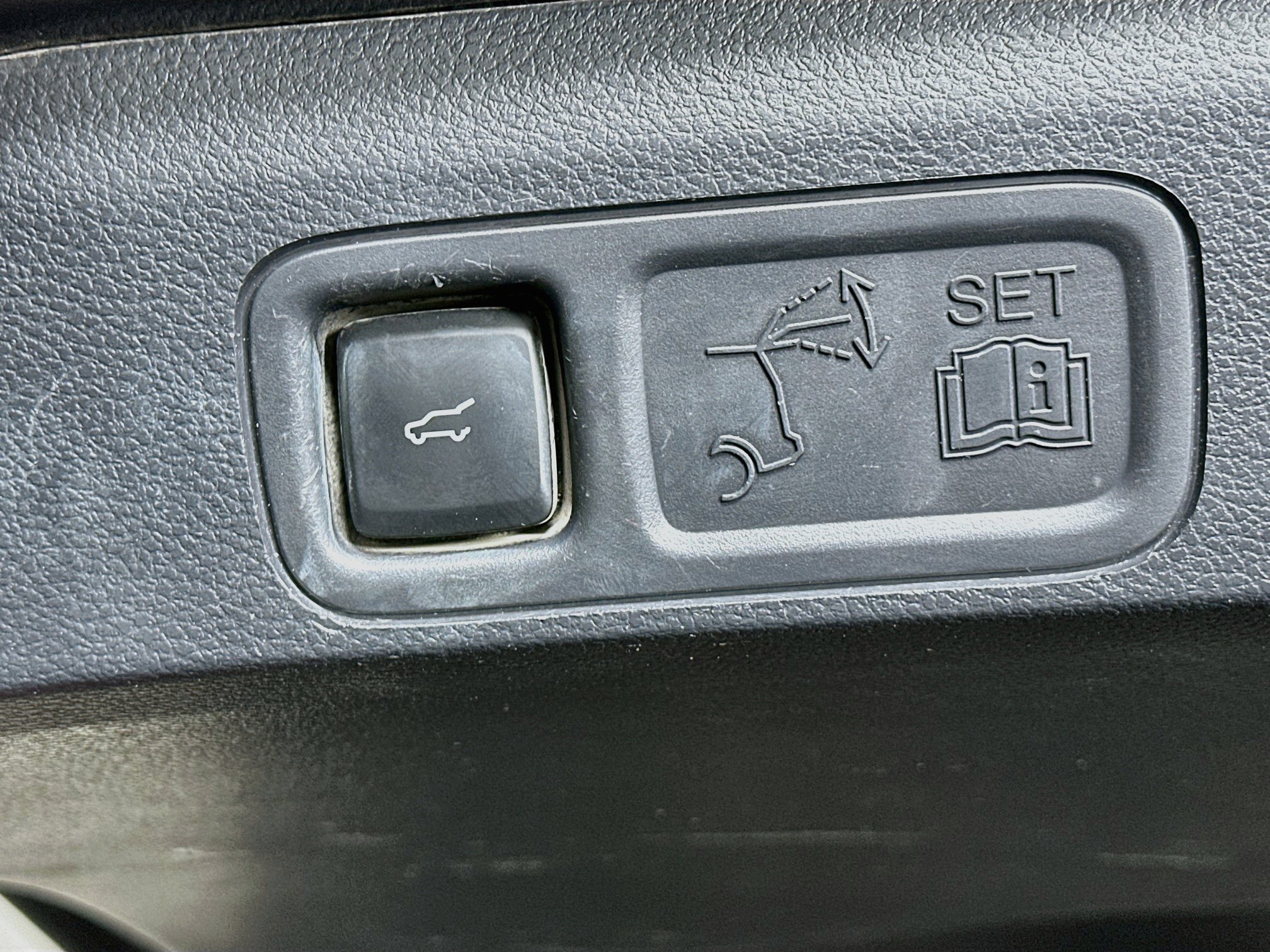 Used 2024 Ford Expedition Limited RWD image 32