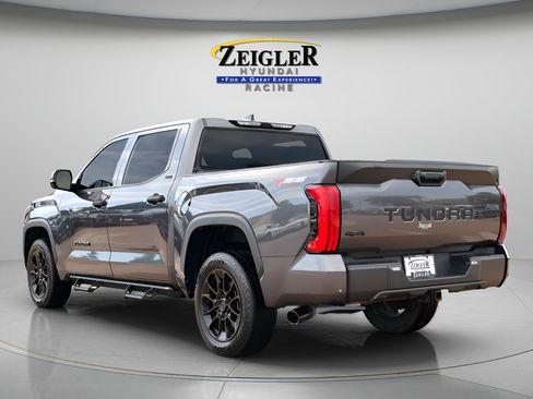 Used 2023 Toyota Tundra SR5 w/ SR5 Convenience Package AWD/4WD image 5