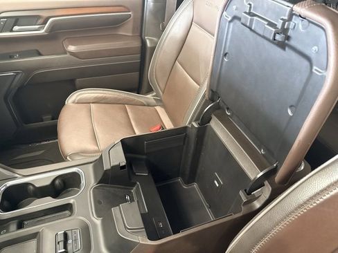 Used 2024 GMC Sierra 3500 Denali w/ Technology Package image 38