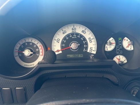 Used 2008 Toyota FJ Cruiser 4WD image 28