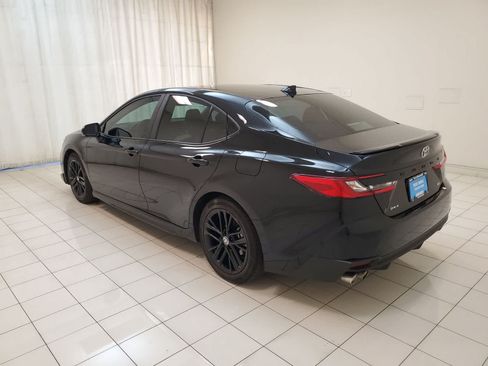 Used 2025 Toyota Camry SE FWD image 25