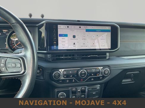 Used 2024 Jeep Gladiator Mojave w/ Convenience Group AWD/4WD image 10