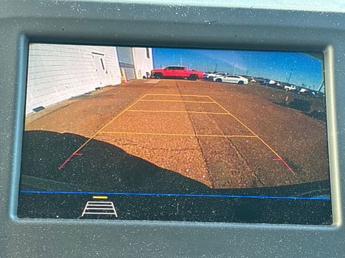 Used 2020 Chevrolet Equinox LT image 11