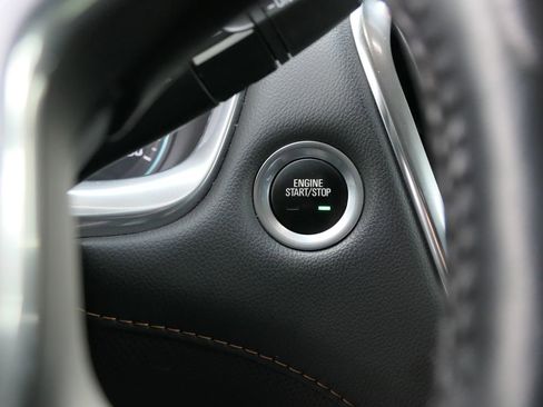 Used 2021 Chevrolet Traverse Premier w/ Redline Edition image 18