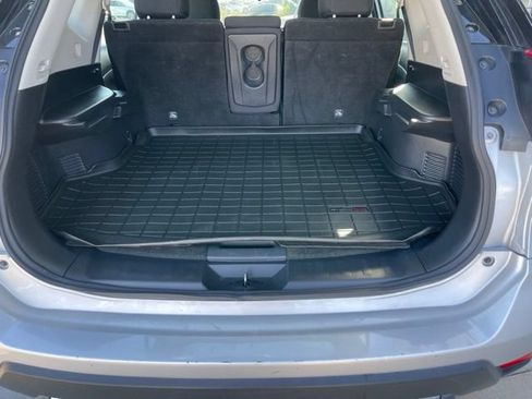 Used 2020 Nissan Rogue S AWD/4WD image 15