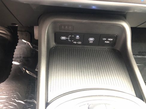 Certified 2025 Hyundai Kona SEL AWD/4WD image 19