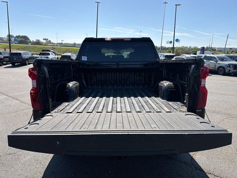 Used 2025 Chevrolet Silverado 1500 LT AWD/4WD image 18