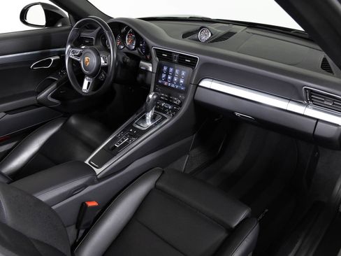 Used 2019 Porsche 911 Turbo image 38