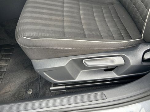 Used 2022 Volkswagen Jetta Sport image 14