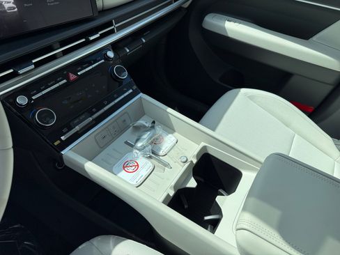 New 2026 Hyundai Santa Fe SE AWD/4WD image 13