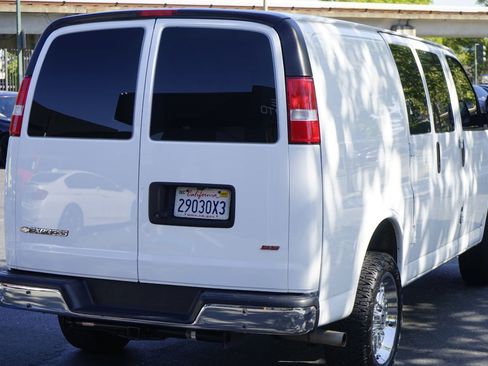 Used 2021 Chevrolet Express 2500 w/ Driver Convenience Package image 9