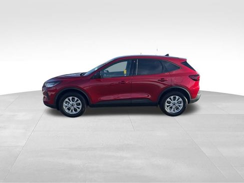 Used 2025 Ford Escape Active w/ Cold Weather Package image 2