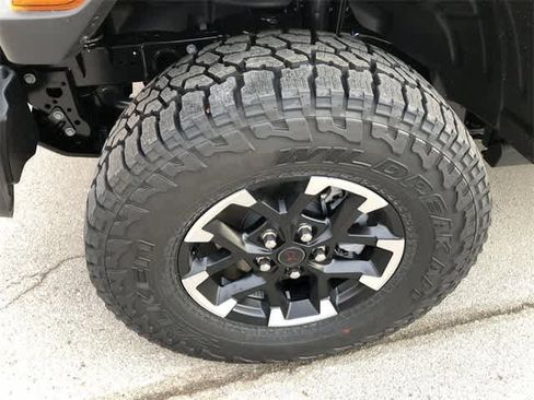 New 2026 Jeep Gladiator Rubicon image 10