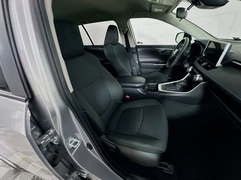 Used 2024 Toyota RAV4 LE image 29