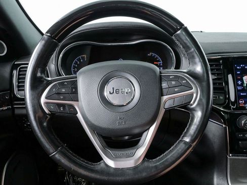 Used 2020 Jeep Grand Cherokee Overland RWD image 12