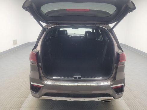 Used 2019 Kia Sorento SX image 29