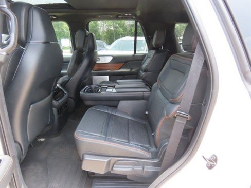 Used 2023 Lincoln Navigator Black Label AWD/4WD image 19