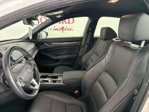 Used 2019 Honda Accord Sport image 11