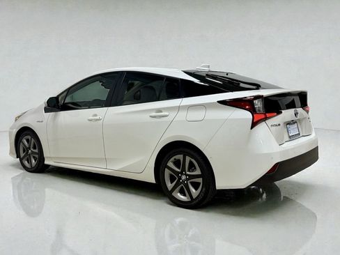 Used 2020 Toyota Prius XLE image 13