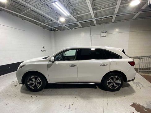 Used 2017 Acura MDX SH-AWD image 3