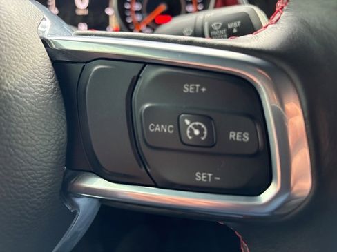 Used 2023 Jeep Gladiator Rubicon w/ Cold Weather Group image 23