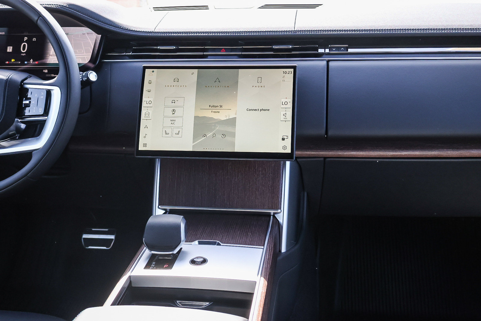 New 2026 Land Rover Range Rover Long Wheelbase SE AWD/4WD image 20