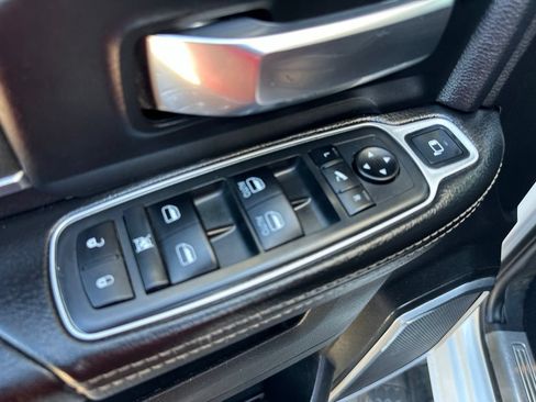 Used 2020 RAM 2500 Laramie w/ Night Edition AWD/4WD image 16