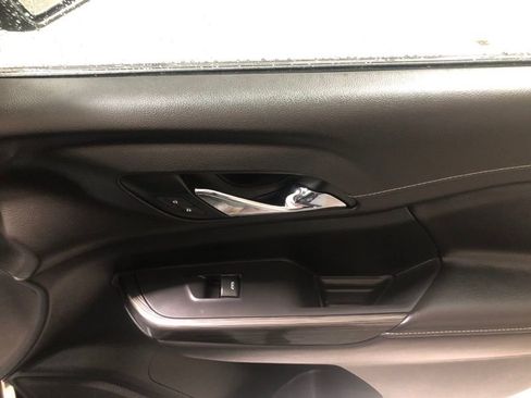 Used 2021 GMC Acadia SLT w/ Elevation Edition image 17