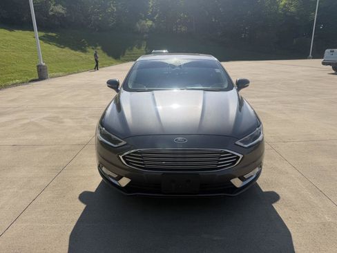 Used 2017 Ford Fusion Titanium AWD/4WD image 2