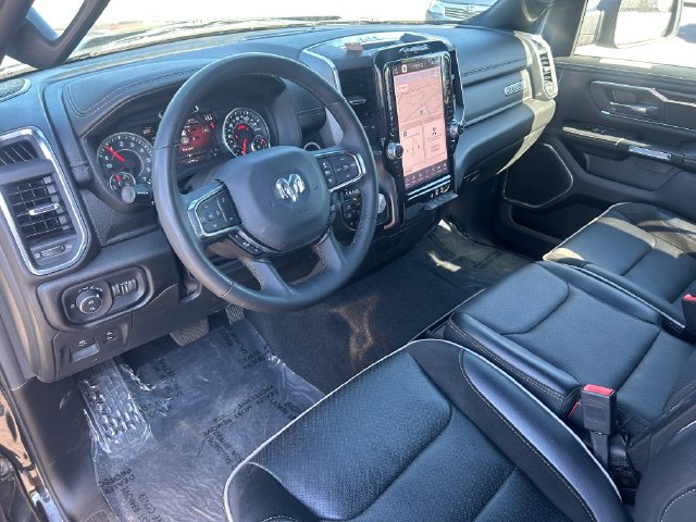 Used 2025 RAM 1500 Laramie AWD/4WD image 28