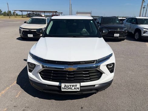 New 2026 Chevrolet TrailBlazer LS w/ LS Convenience Package FWD image 9