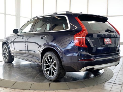 Used 2017 Volvo XC90 T6 Momentum w/ Momentum Plus Package AWD/4WD image 6