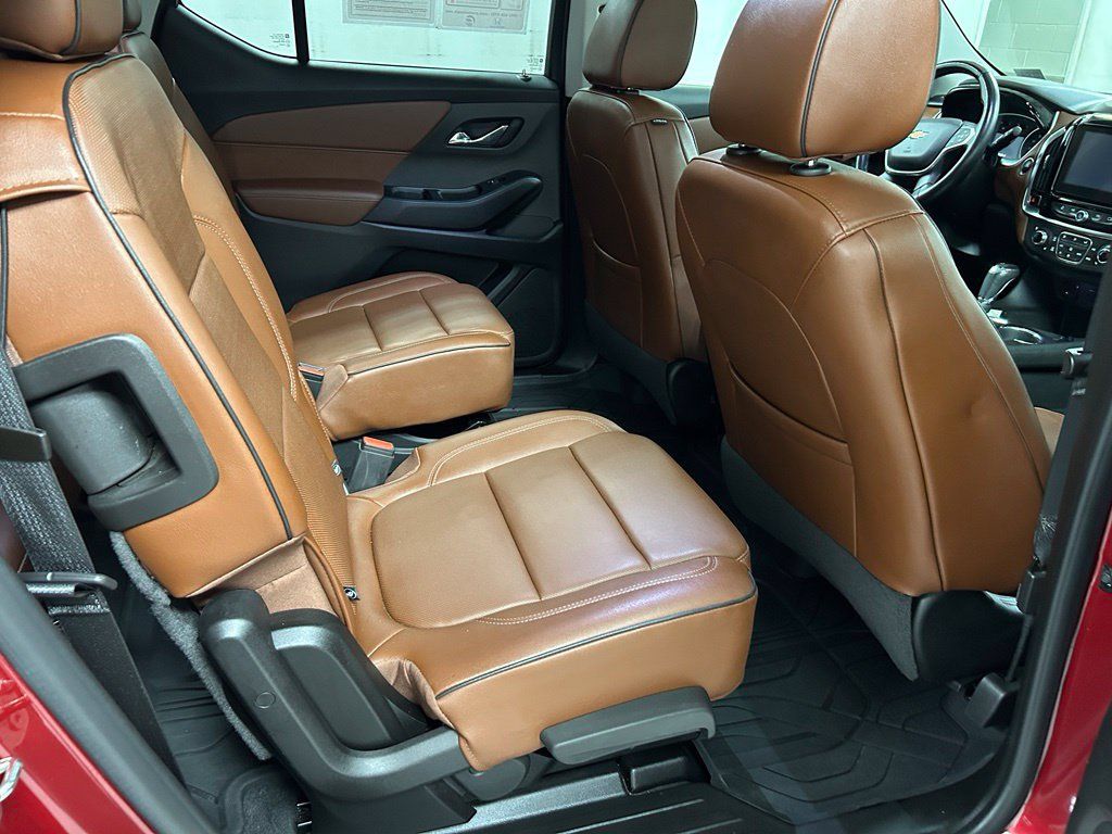 Used 2019 Chevrolet Traverse High Country w/ LPO, Floor Liner Package AWD/4WD image 14