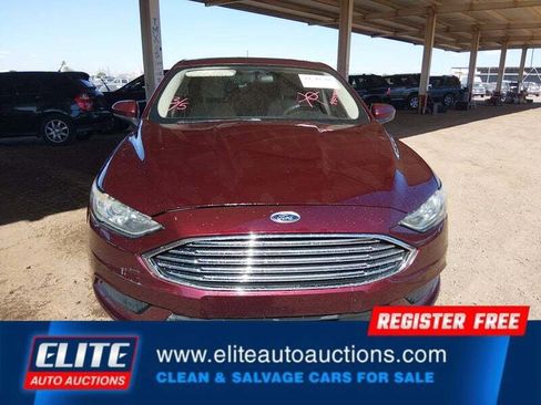 Used 2017 Ford Fusion SE w/ Fusion SE Technology Package image 23