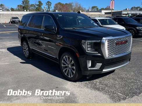 Used 2021 GMC Yukon Denali w/ Denali Premium Package image 6