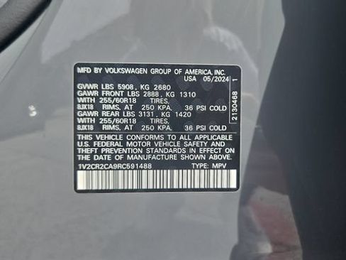 Used 2024 Volkswagen Atlas Peak Edition SE AWD/4WD image 30