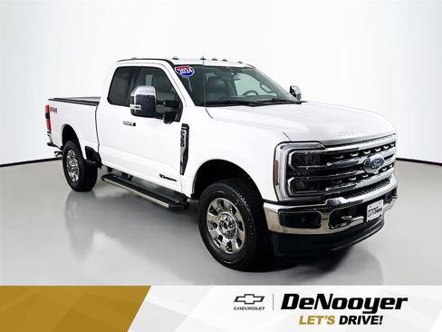 Used 2024 Ford F350 Lariat w/ Chrome Package image 1