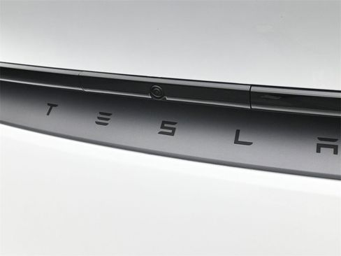 Used 2026 Tesla Model Y Long Range image 20