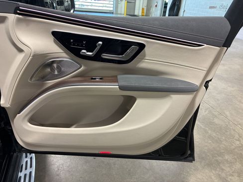 Used 2023 Mercedes-Benz EQS 450+ 4MATIC SUV image 26