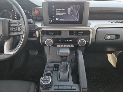Used 2024 Toyota Tacoma TRD Off-Road AWD/4WD image 12