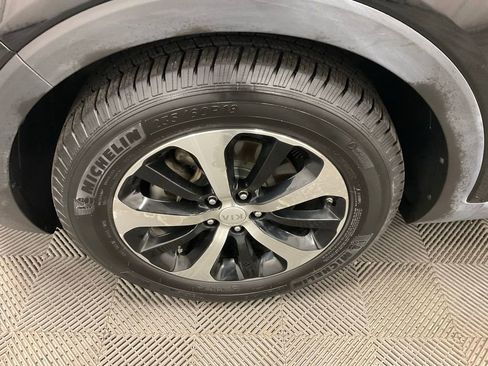 Used 2016 Kia Sorento EX w/ EX Touring Package image 14