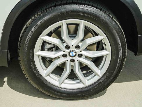 Used 2021 BMW X5 xDrive40i w/ Premium Package 2 AWD/4WD image 10