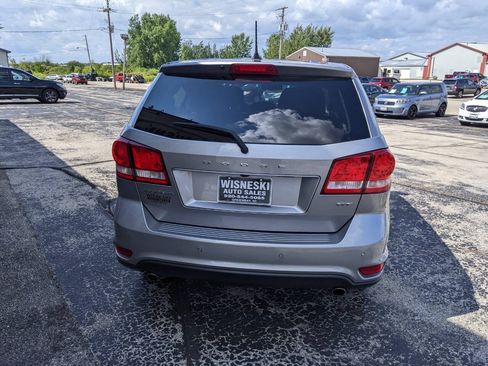 Used 2018 Dodge Journey GT w/ Nav & Sun Group FWD image 4