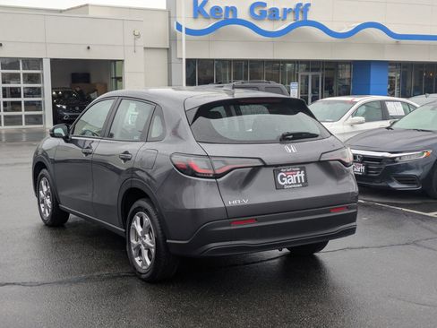 Used 2025 Honda HR-V LX image 9