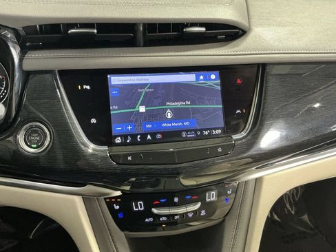 Used 2025 Cadillac XT6 Premium Luxury w/ LPO, Floor Liner Package AWD/4WD image 21