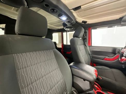 Used 2011 Jeep Wrangler Unlimited Sport image 13