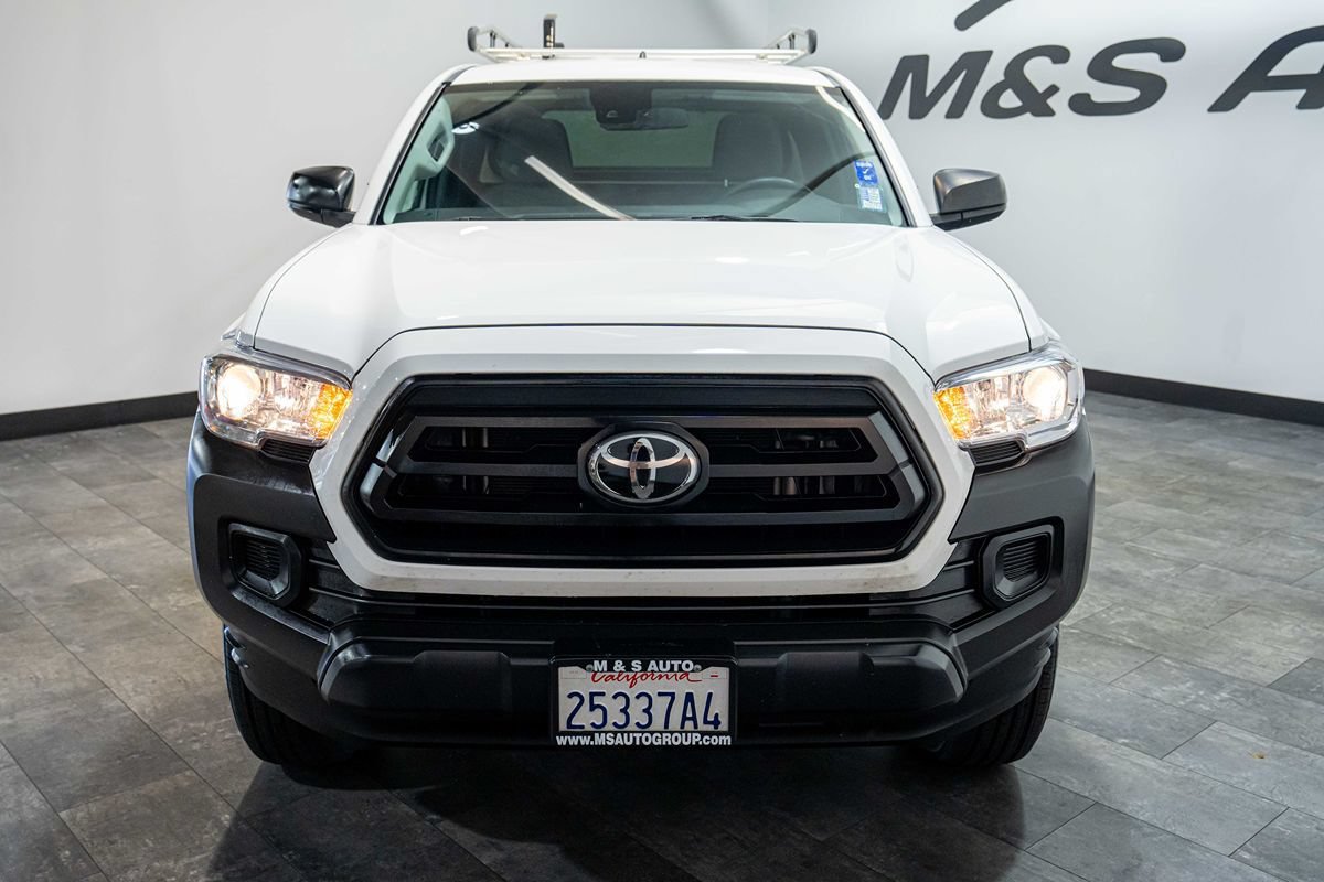 Used 2023 Toyota Tacoma SR RWD image 16