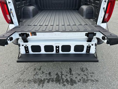 New 2026 GMC Sierra 1500 SLT w/ SLT Premium Plus Package image 15