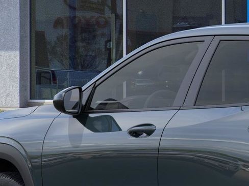 New 2026 Chevrolet Trax LS FWD image 12